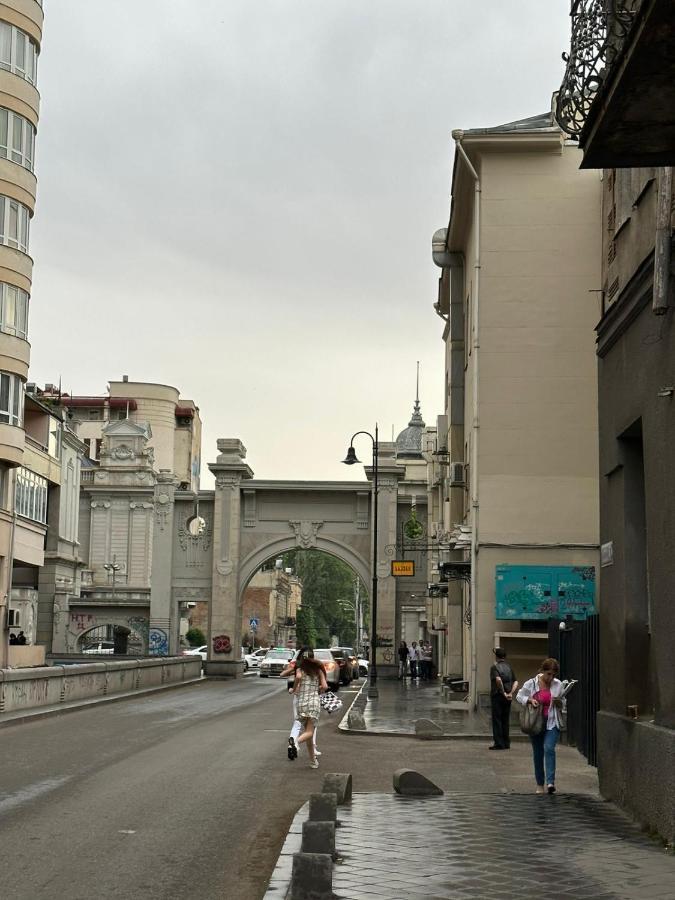 Apartment In The Center Of Τυφλίδα Εξωτερικό φωτογραφία